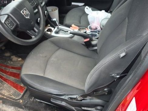 Used 2013 Dodge Avenger SE image 7