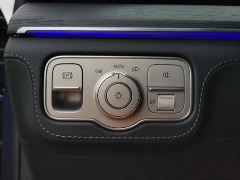 New 2026 Mercedes-Benz GLE 53 AMG 4MATIC Coupe image 19