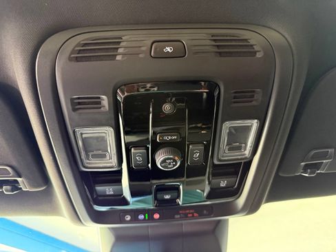 Used 2025 Cadillac Escalade Sport w/ LPO, Floor Liner Package AWD/4WD image 24