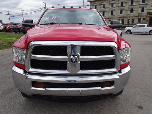 Used 2017 RAM 2500 Tradesman w/ Chrome Appearance Group image 3