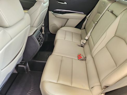 Used 2023 Cadillac XT4 Luxury w/ Cold Weather Package FWD image 30