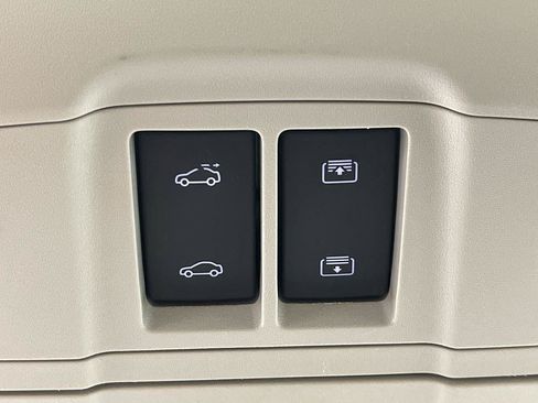 Used 2019 Buick Envision Premium AWD/4WD image 26