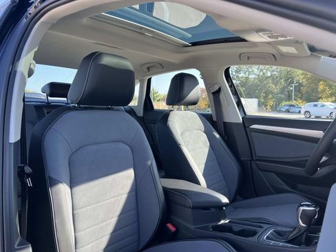 New 2026 Volkswagen Jetta SE FWD image 25