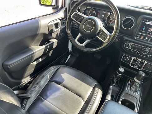 Used 2021 Jeep Gladiator Overland w/ Popular Equipment Package AWD/4WD image 17