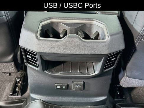 Used 2024 Toyota Tundra Limited AWD/4WD image 19