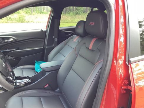 New 2026 Chevrolet Trax RS w/ Driver Confidence Package FWD image 14