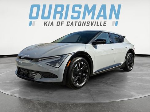 New 2025 Kia EV6 Wind image 2