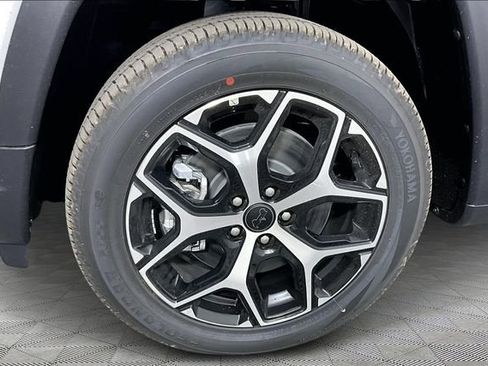 New 2026 Jeep Compass Limited image 13