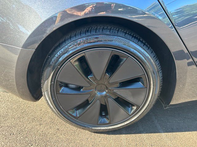 Used 2024 Tesla Model 3 Standard Range RWD image 12