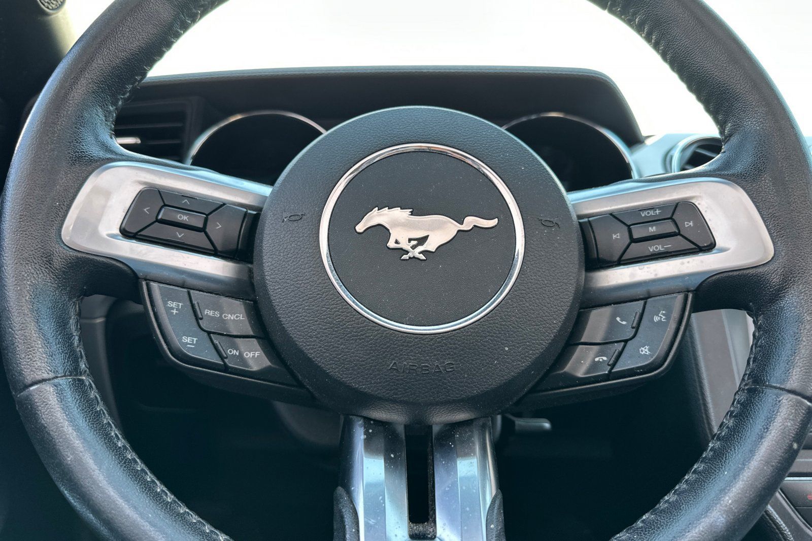 Used 2017 Ford Mustang GT Premium w/ Equipment Group 401A RWD image 33