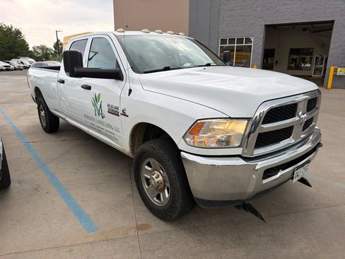 Used 2016 RAM 3500 Tradesman w/ Chrome Appearance Group AWD/4WD image 2