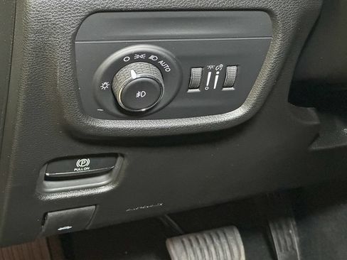 New 2026 Jeep Grand Cherokee Limited AWD/4WD image 18