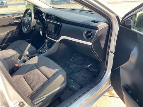Used 2017 Toyota Corolla iM w/ All-Weather Mat Package FWD image 34