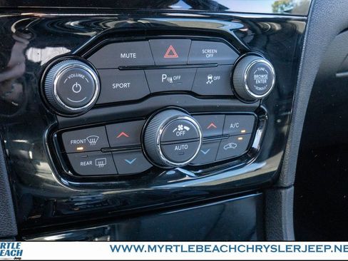 Used 2023 Chrysler 300 S w/ Comfort Group image 22