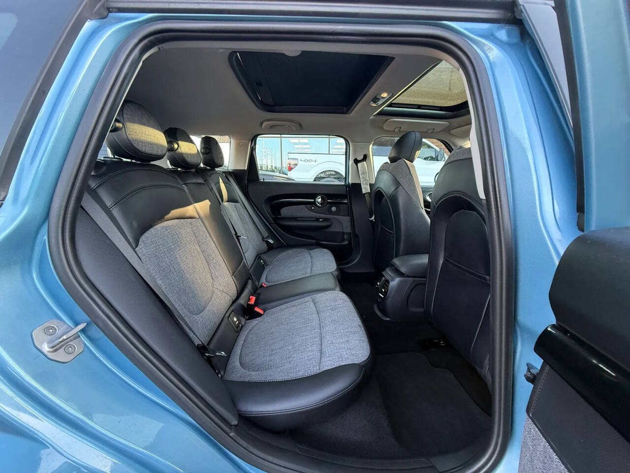Used 2017 MINI Cooper Clubman ALL4 AWD/4WD image 25
