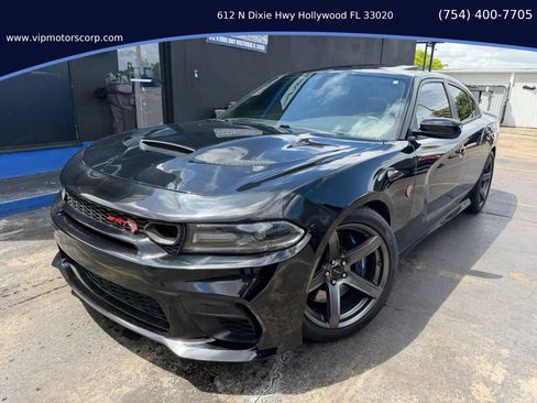 Used 2018 Dodge Charger SRT Hellcat w/ Harman/Kardon Audio Group RWD image 1