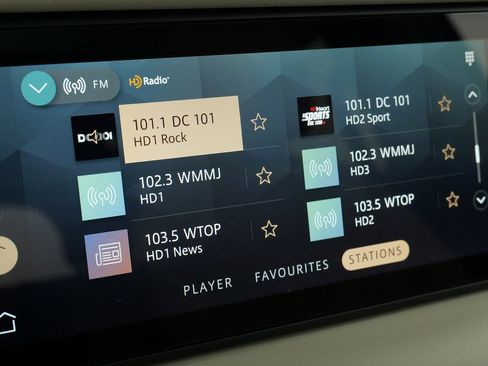 Used 2024 Land Rover Defender 110 S image 67