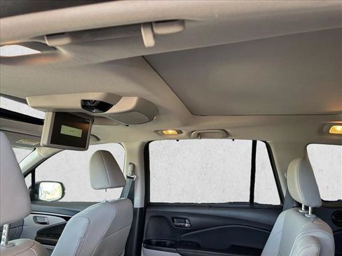 Used 2019 Honda Pilot Elite image 20