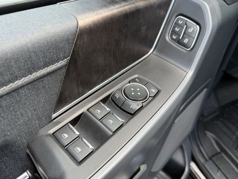 Used 2021 Ford F150 Lariat image 10