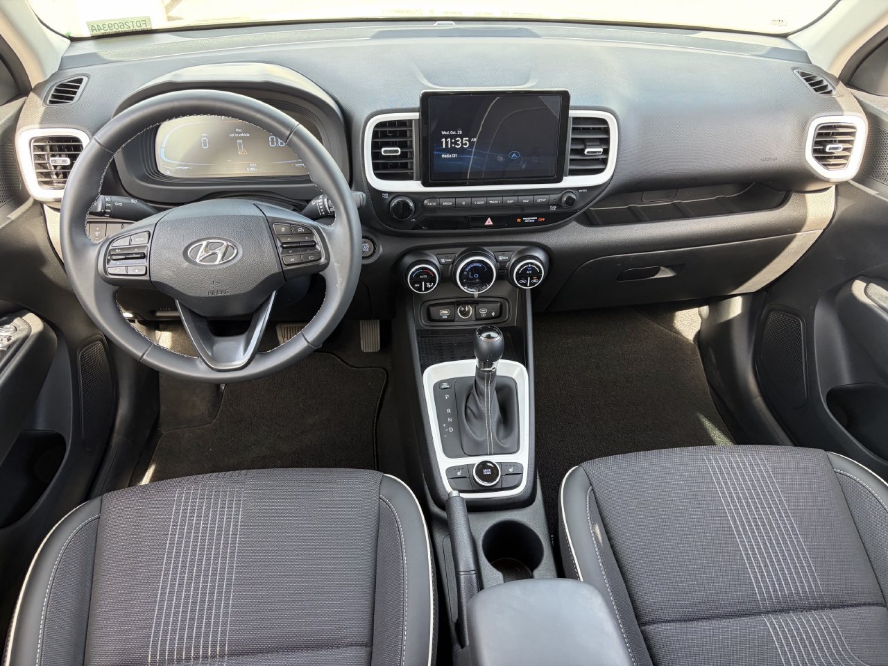 Used 2025 Hyundai Venue Limited FWD image 20