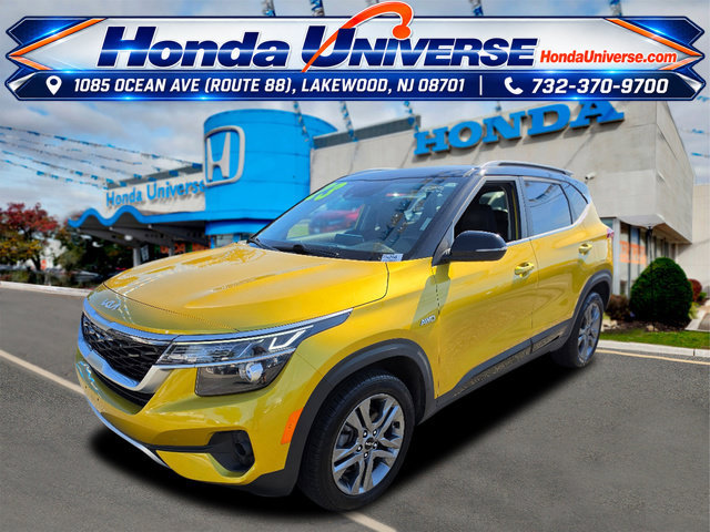 Used 2023 Kia Seltos S w/ Navigation Package AWD/4WD image 1