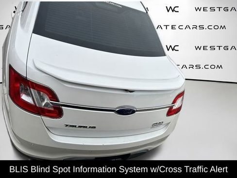 Used 2010 Ford Taurus SHO AWD/4WD image 20