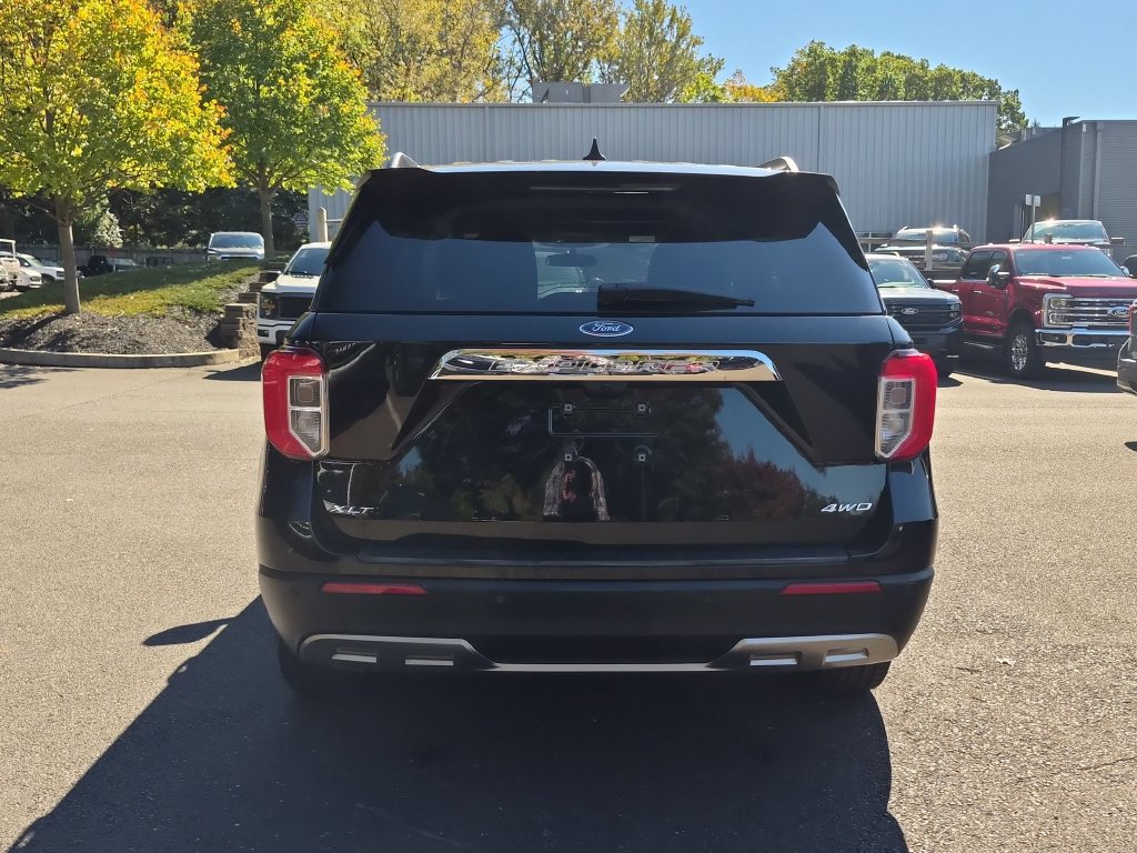 Certified 2023 Ford Explorer XLT w/ Equipment Group 202A AWD/4WD image 12