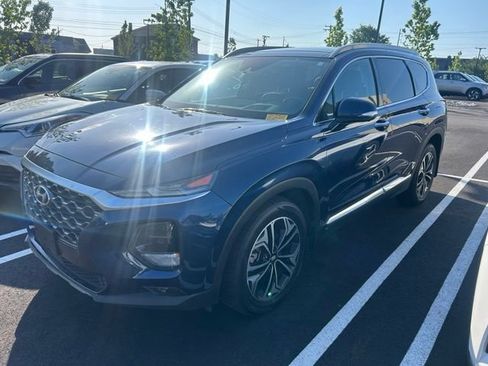 Used 2019 Hyundai Santa Fe AWD image 3