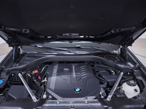 Used 2024 BMW X4 M40i w/ Premium Package image 24