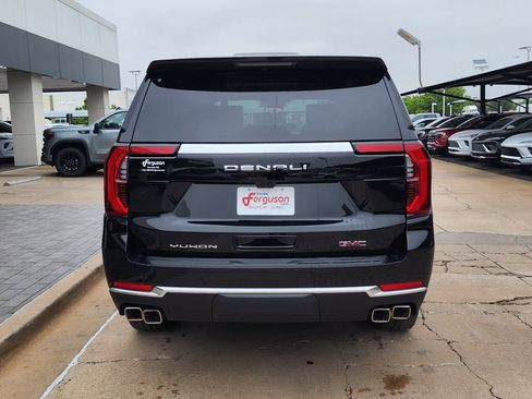 New 2026 GMC Yukon Denali w/ Denali Reserve Package AWD/4WD image 4
