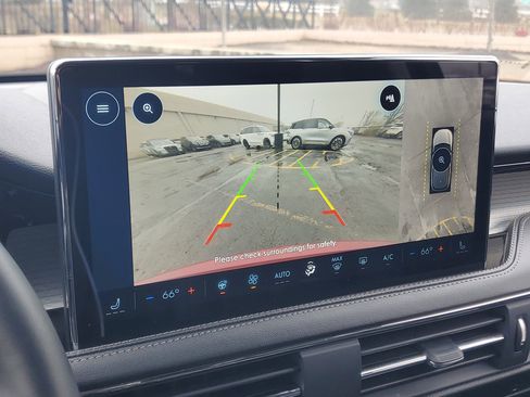 Certified 2023 Lincoln Corsair AWD w/ Equipment Group 101A image 17