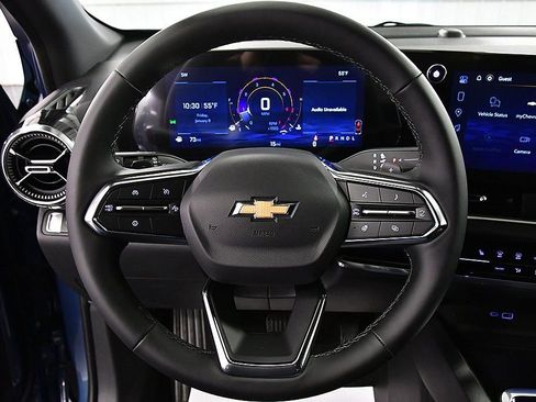 New 2026 Chevrolet Equinox LT image 17