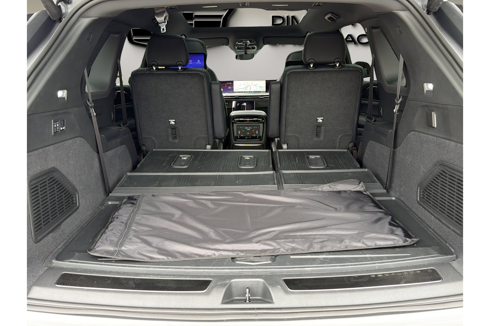 New 2026 Cadillac Escalade IQ Sport 1 w/ LPO, Floor Liner Package AWD/4WD image 20