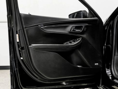 Used 2018 Chevrolet Impala Premier FWD image 50