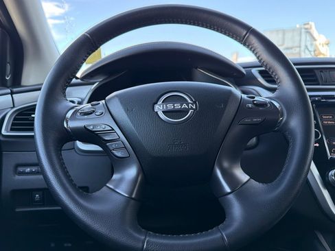 Used 2023 Nissan Murano SV image 23