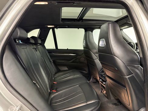 Used 2015 BMW X5 M AWD 4dr w/ Premium Package image 31