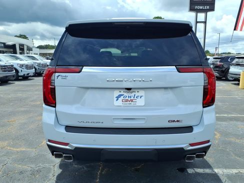 New 2026 GMC Yukon Denali w/ Sun & Power Step Package RWD image 4