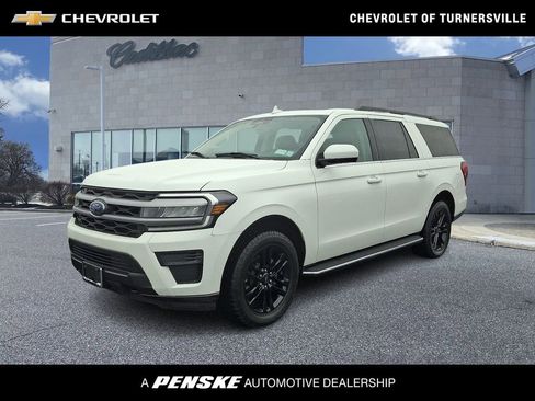 Used 2022 Ford Expedition Max XLT image 1
