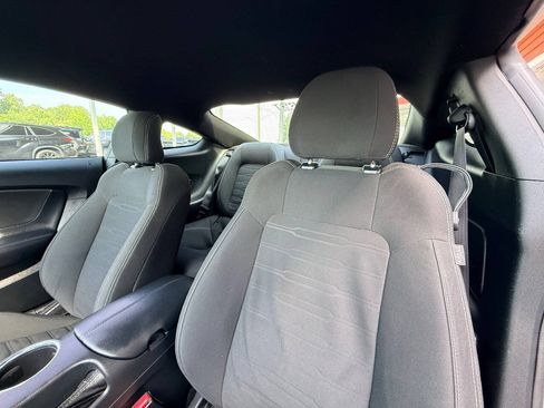 Used 2015 Ford Mustang Coupe RWD image 23