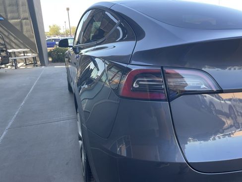 Used 2023 Tesla Model Y Long Range AWD/4WD image 13