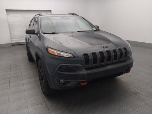 Used 2015 Jeep Cherokee Trailhawk w/ Comfort/Convenience Group AWD/4WD image 13