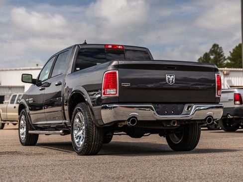 Used 2016 RAM 1500 Laramie RWD image 5