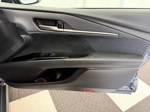 Used 2025 Toyota Camry SE AWD/4WD image 21
