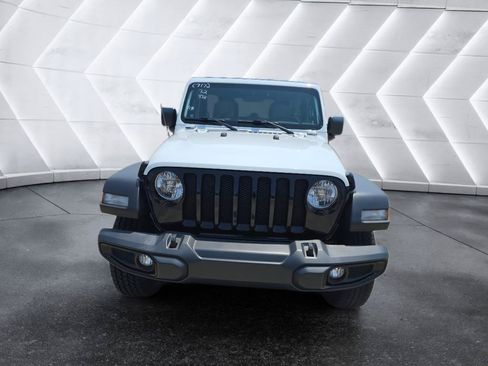 Used 2022 Jeep Wrangler Unlimited Sport AWD/4WD image 2