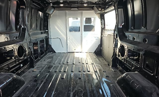 Used 2023 Ford Transit 250 Low Roof AWD image 8