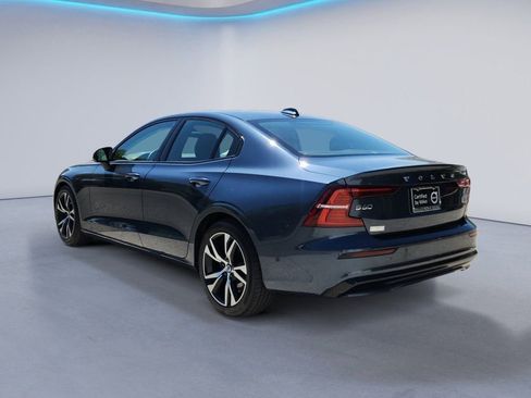 Used 2023 Volvo S60 B5 Plus w/ Climate Package AWD/4WD image 5