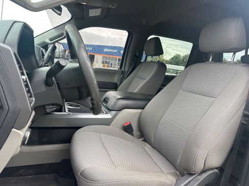 Used 2021 Ford F250 XLT w/ XLT Premium Package AWD/4WD image 11