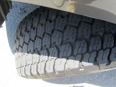 Used 2011 Toyota 4Runner SR5 AWD/4WD image 27