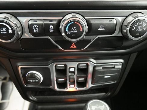 Used 2021 Jeep Wrangler Unlimited Sport AWD/4WD image 56