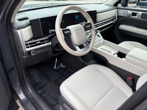 Used 2025 Hyundai Santa Fe SE image 27